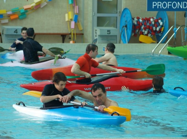  发现爱斯基摩骑马 